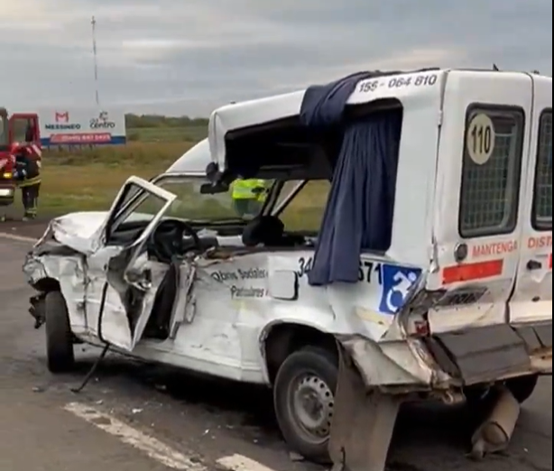 Un choque en cadena de siete vehículos generó caos en la autopista 